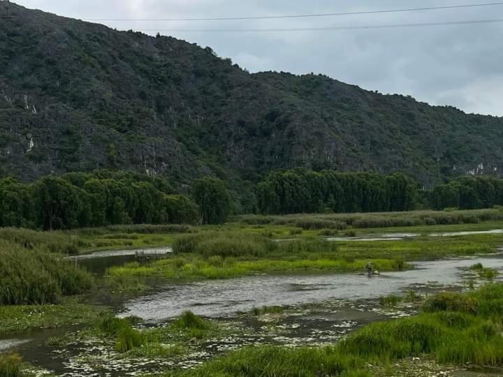 Nha Lua Homestay Ninh Binh Esterno foto